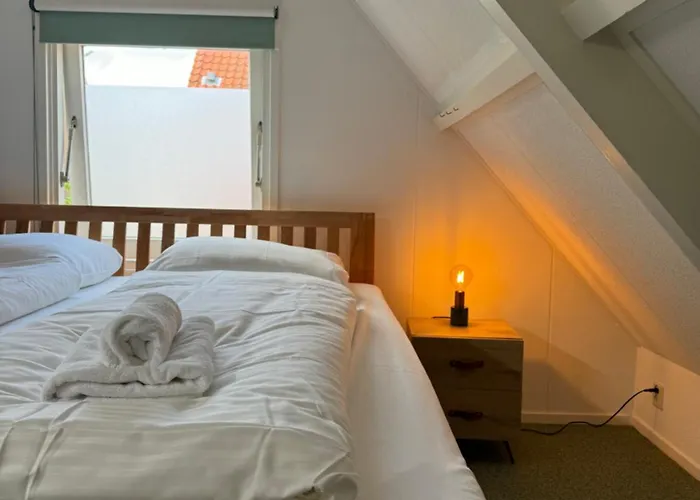 Beachhouse De Dahlia